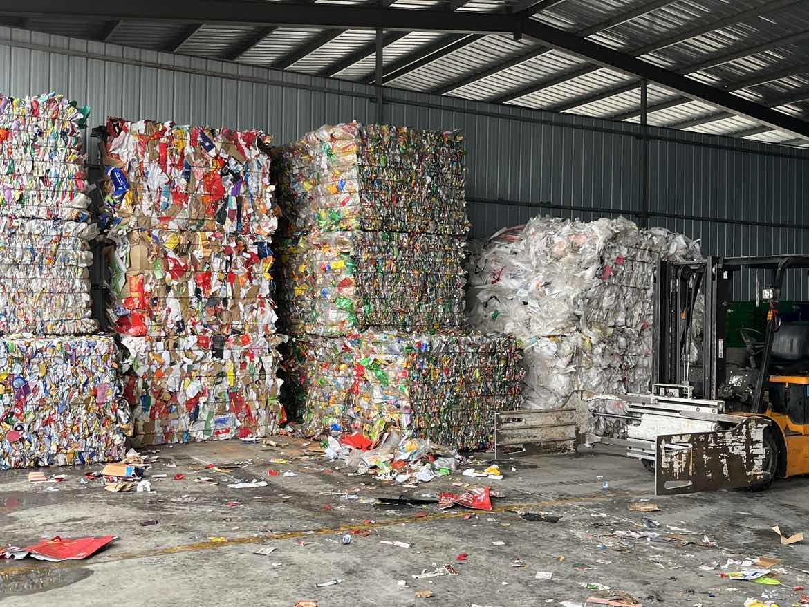 廢舊物資回收加盟,再生資源回收項(xiàng)目,廢品回收柜招商,智能垃圾分類(lèi)房,垃圾房廠(chǎng)家