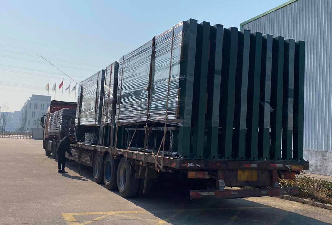 華展公交候車亭，公交站臺生產(chǎn)廠家